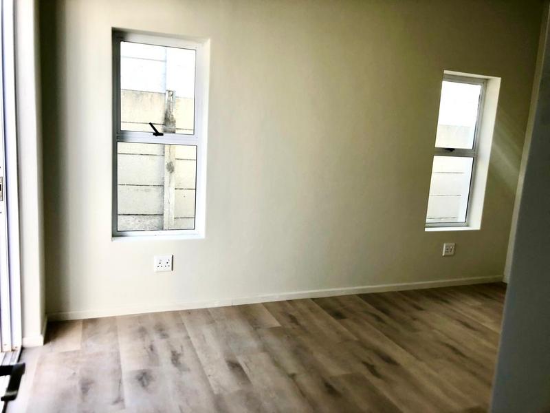 3 Bedroom Property for Sale in Sandbaai Western Cape